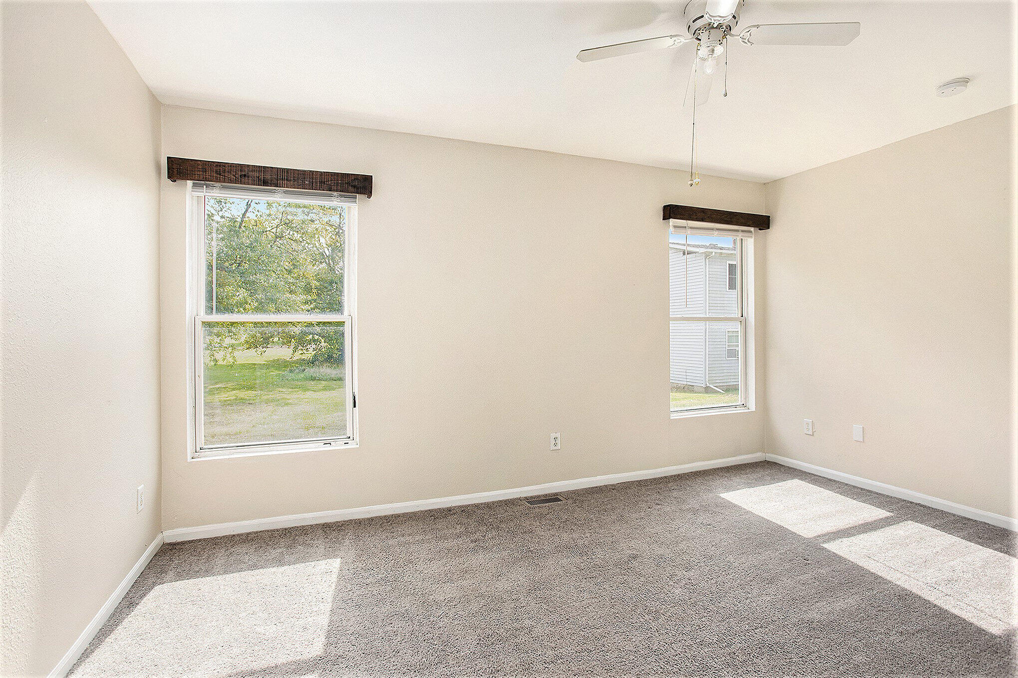 484 Florence Road Constantine, MI 49042 - Photo 9 of 16 011_581a9134_844