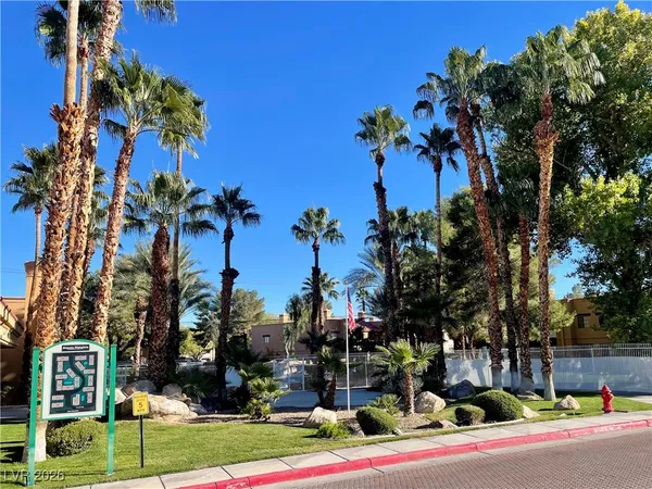 $1,300 | 5174 South Jones Boulevard, Unit 108, Las Vegas, NV 89118
