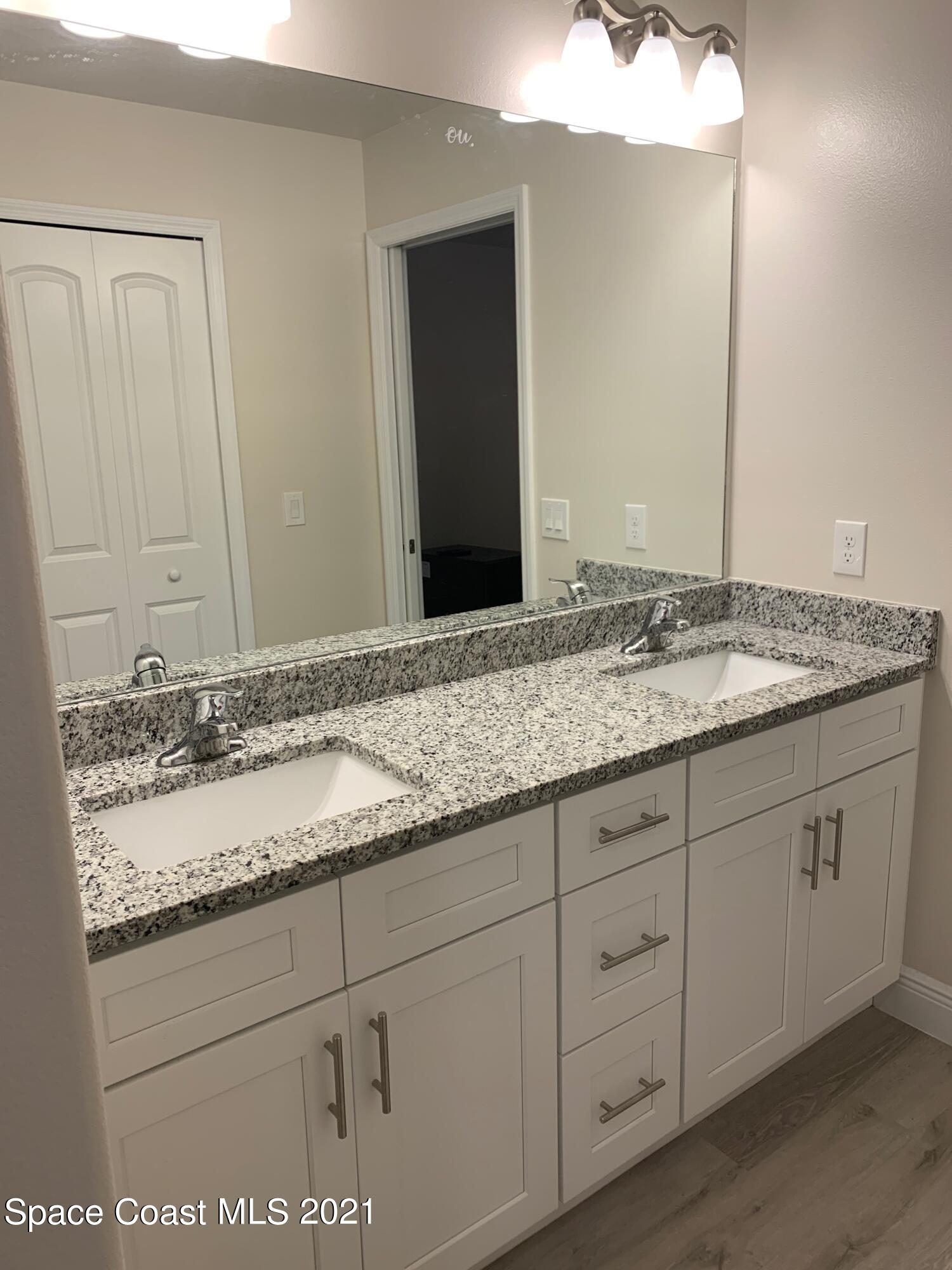 3098 Tinley Road Southeast Palm Bay, FL 32909 - Photo 14 of 20 Master Bath
