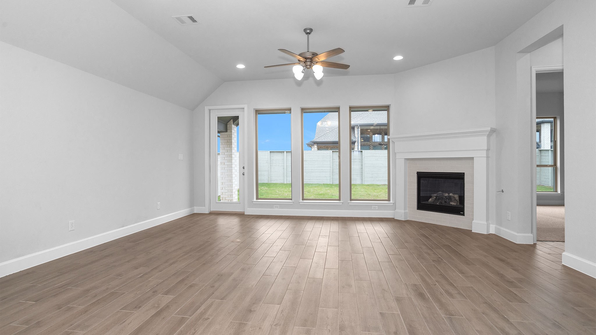 6726 Mountain Brook Way Friendswood, TX 77546 - Photo 6 of 20