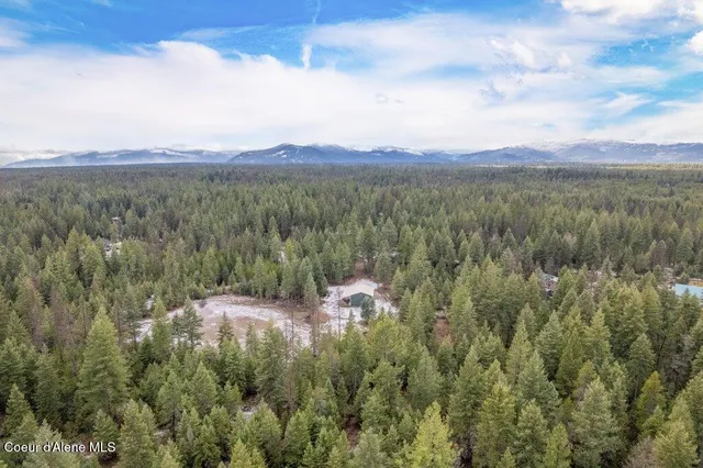 $549,000 | 35430 North N Street, Spirit Lake, ID 83869