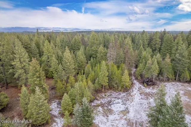 $549,000 | 35430 North N Street, Spirit Lake, ID 83869