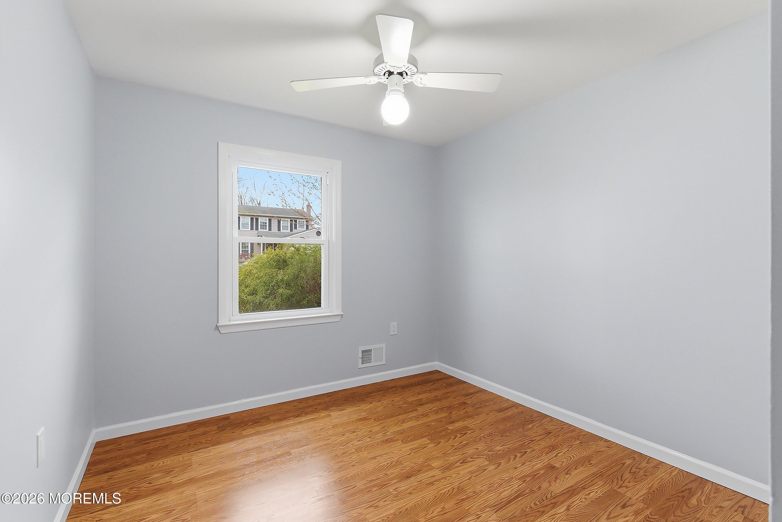 10 Lilac Place Howell, NJ 07731 - Photo 18 of 30 1000019917