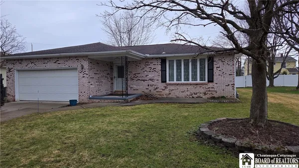 $339,000 | 104 Bradwood Road, West Seneca, NY 14224