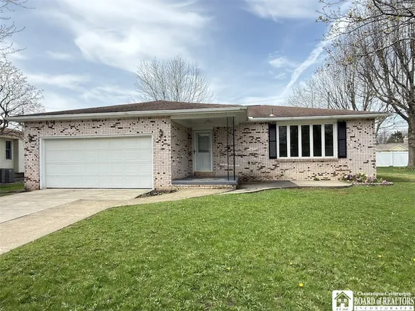 $329,000 | 104 Bradwood Road, West Seneca, NY 14224