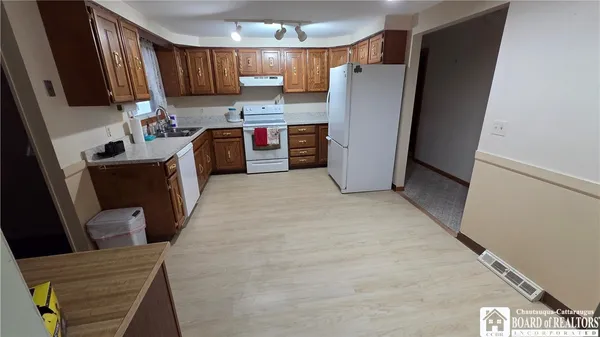 $339,000 | 104 Bradwood Road, West Seneca, NY 14224