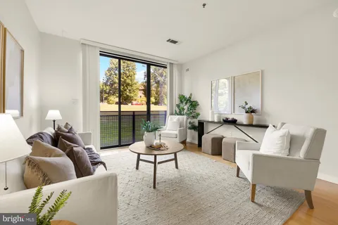 $399,000 | 3883 Connecticut Avenue Northwest, Unit 111, Washington, DC 20008