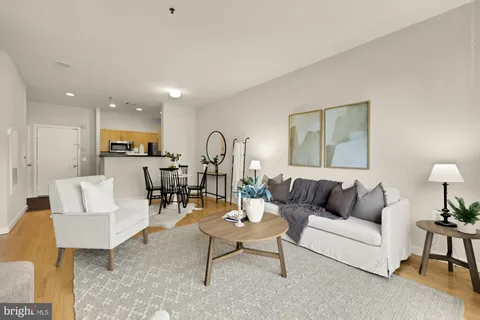 $399,000 | 3883 Connecticut Avenue Northwest, Unit 111, Washington, DC 20008