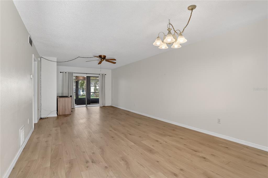 1370 Heather Ridge Boulevard, Unit 102 Dunedin, FL 34698 - Photo 9 of 27