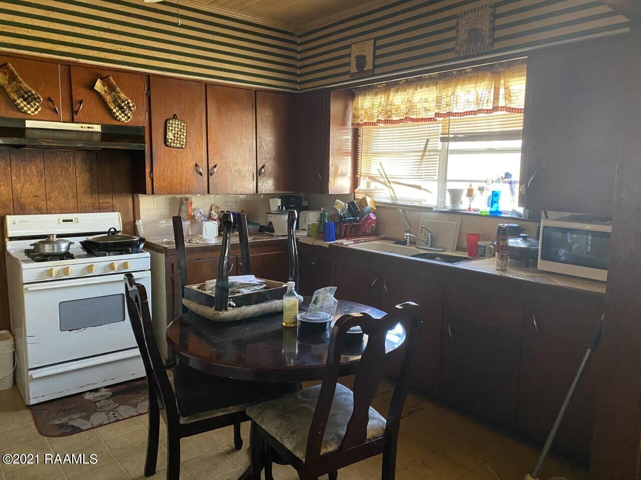 801 Cameron Street Lafayette, LA 70501 - Photo 4 of 6 cameronkitchen