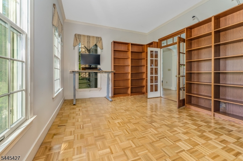 38 Larsen Road Ringoes, NJ 08551 - Photo 4 of 49