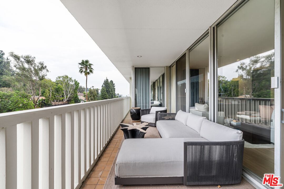 9255 Doheny Road, Unit 703 West Hollywood, CA 90069 - Photo 15 of 28