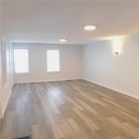$1,700 | 405 Cypress Street, Unit 1, Salina, NY 13088
