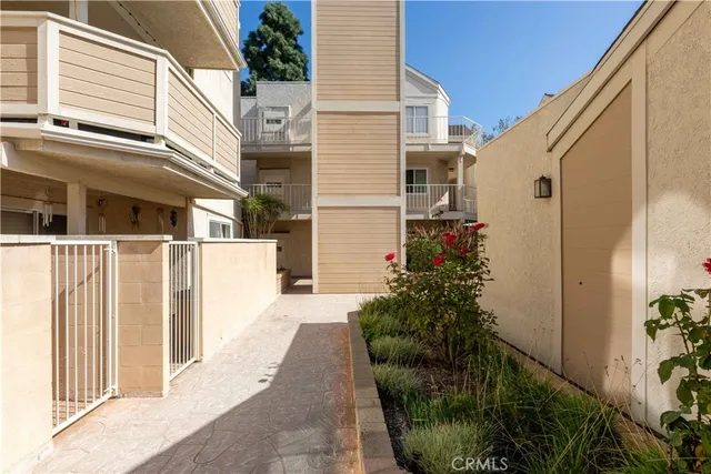 a view of a back yard of the house