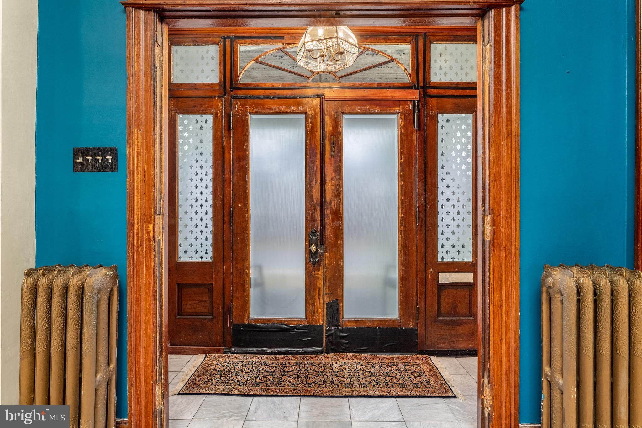 7330 Ridge Avenue Philadelphia, PA 19128 - Photo 3 of 31