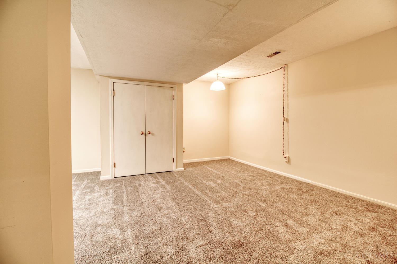 6355 Corbly Road, Unit 7 Cincinnati, OH 45230 - Photo 22 of 34