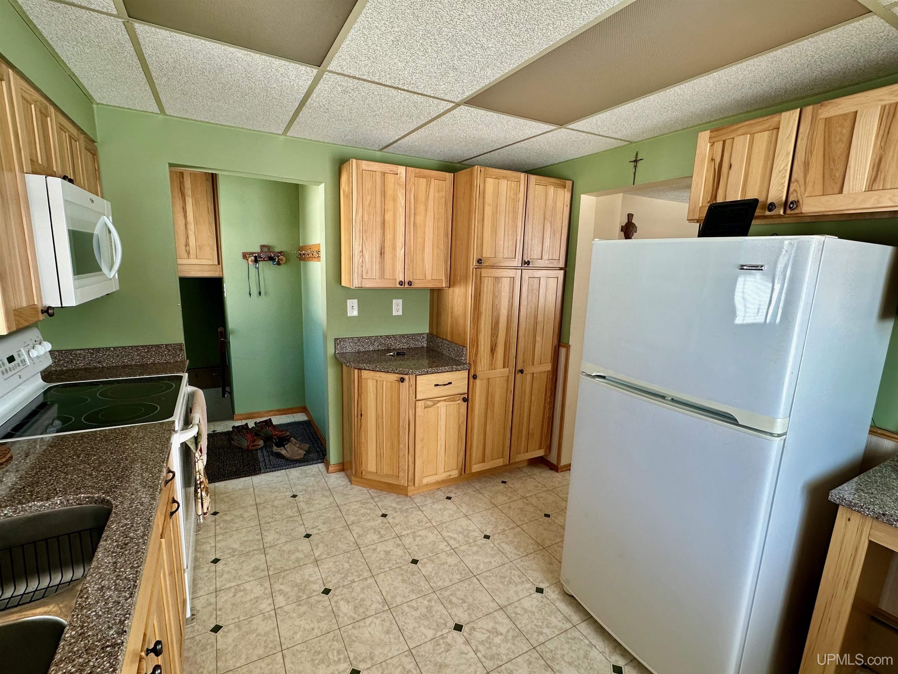 819 Maurice Street Ishpeming, MI 49849 - Photo 4 of 25 Gallery Image 4
