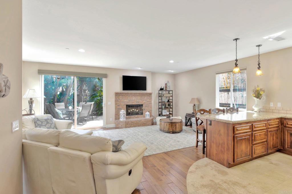 169 La Veta Avenue Encinitas, CA 92024 - Photo 4 of 19