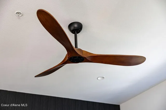 $519,950 | 1030 East RR Avenue, Post Falls, ID 83854