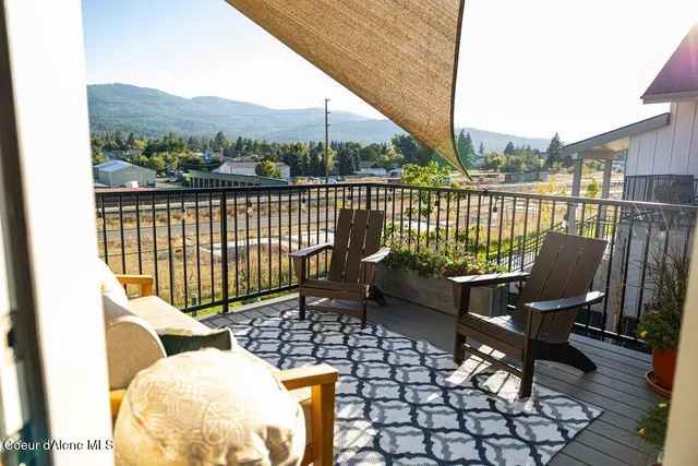 $519,950 | 1030 East RR Avenue, Post Falls, ID 83854