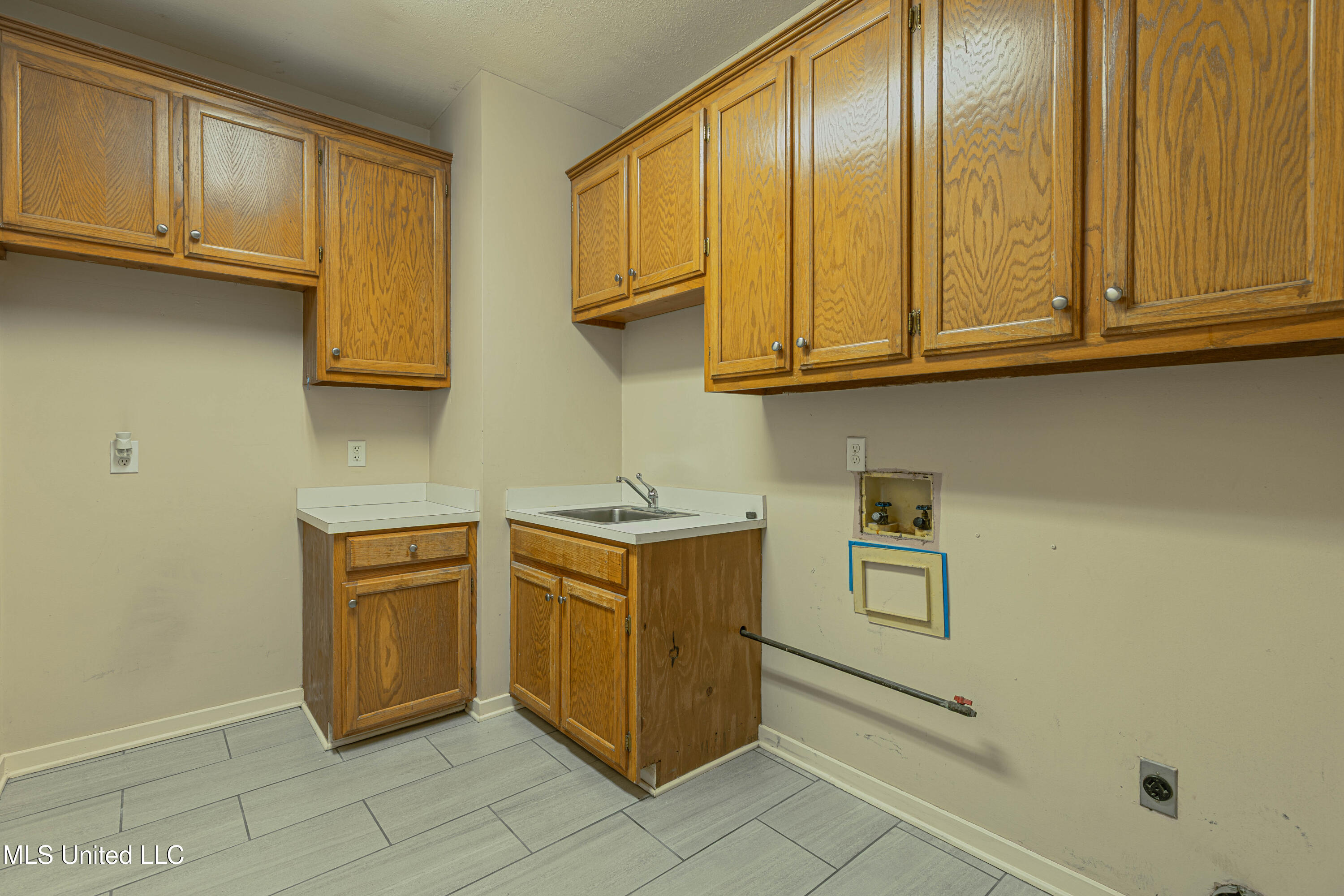 1046 Newland Street Jackson, MS 39211 - Photo 17 of 45 IMG_6147-Edit