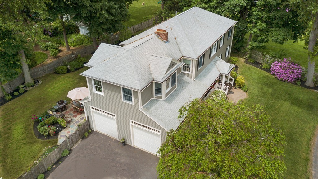 26 Howe Street Hingham, MA 02043 - Photo 4 of 30