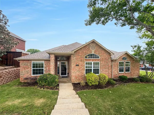 $2,700 | 3813 Cromwell Drive, Carrollton, TX 75007
