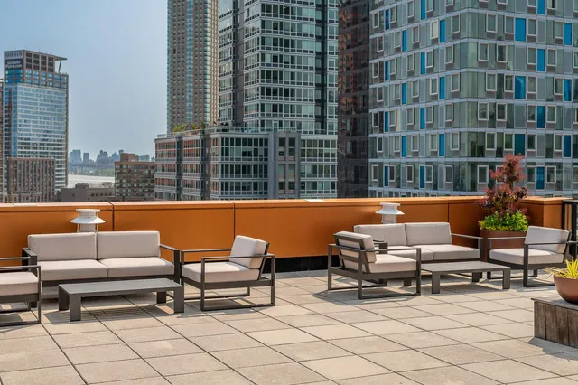 $975,000 | 2-17 51st Avenue, Unit 621 | Long Island City