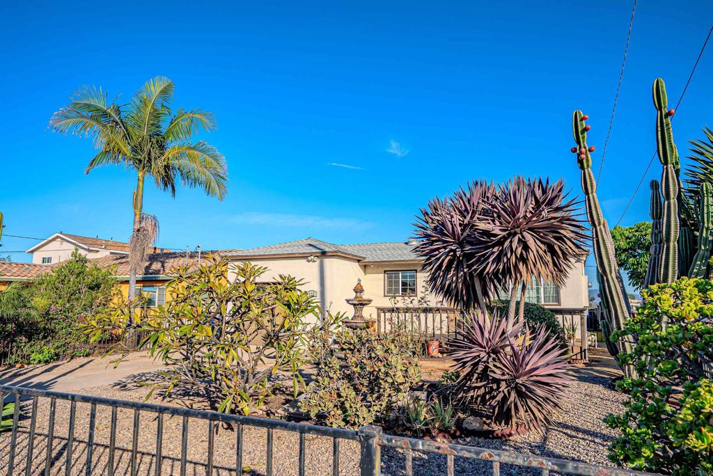 425 8th Street Imperial Beach, CA 91932 - Photo 5 of 27