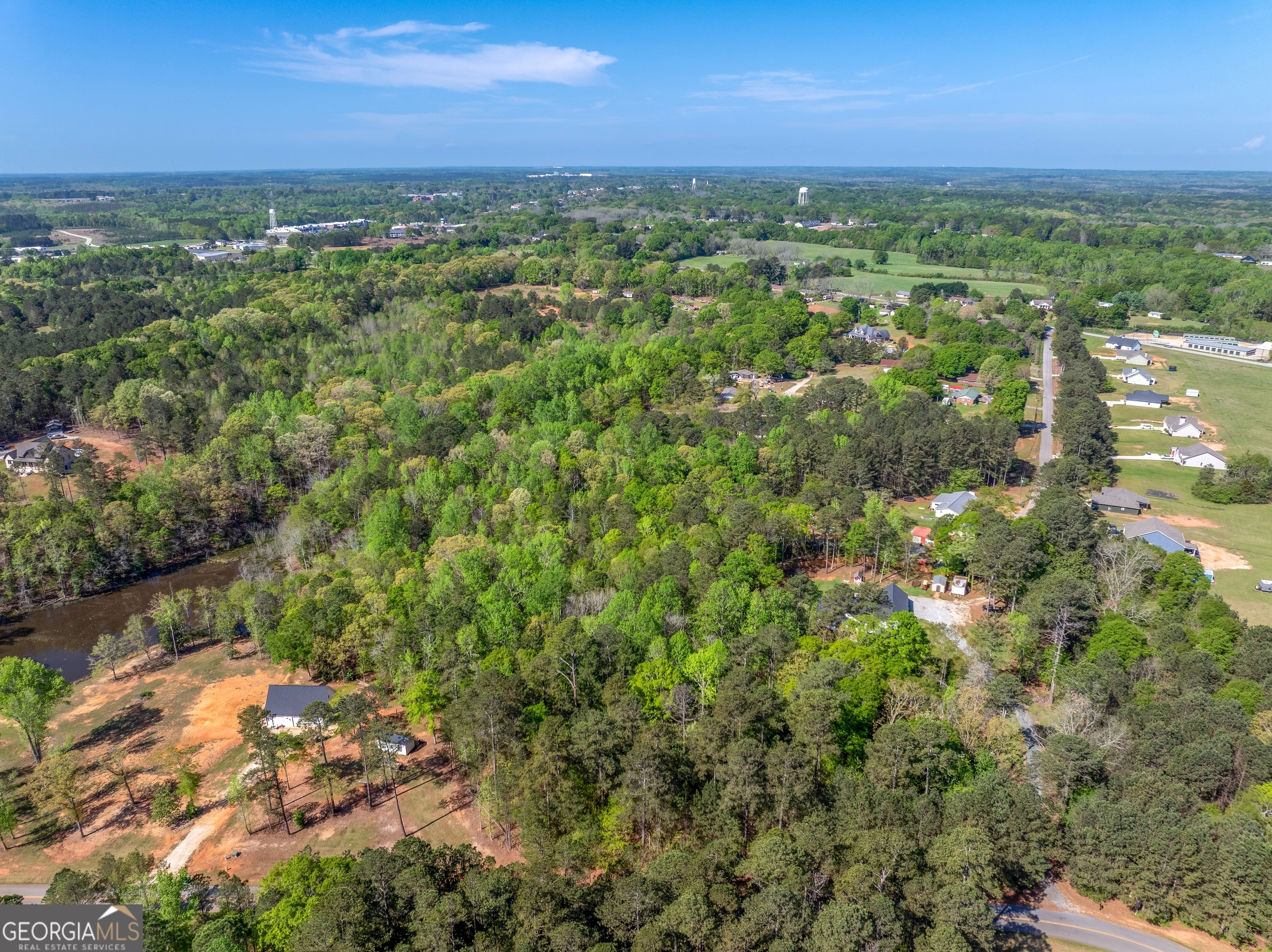 132 Melody Point Hartwell, GA 30643 - Photo 20 of 20 a view of a city with lush green forest