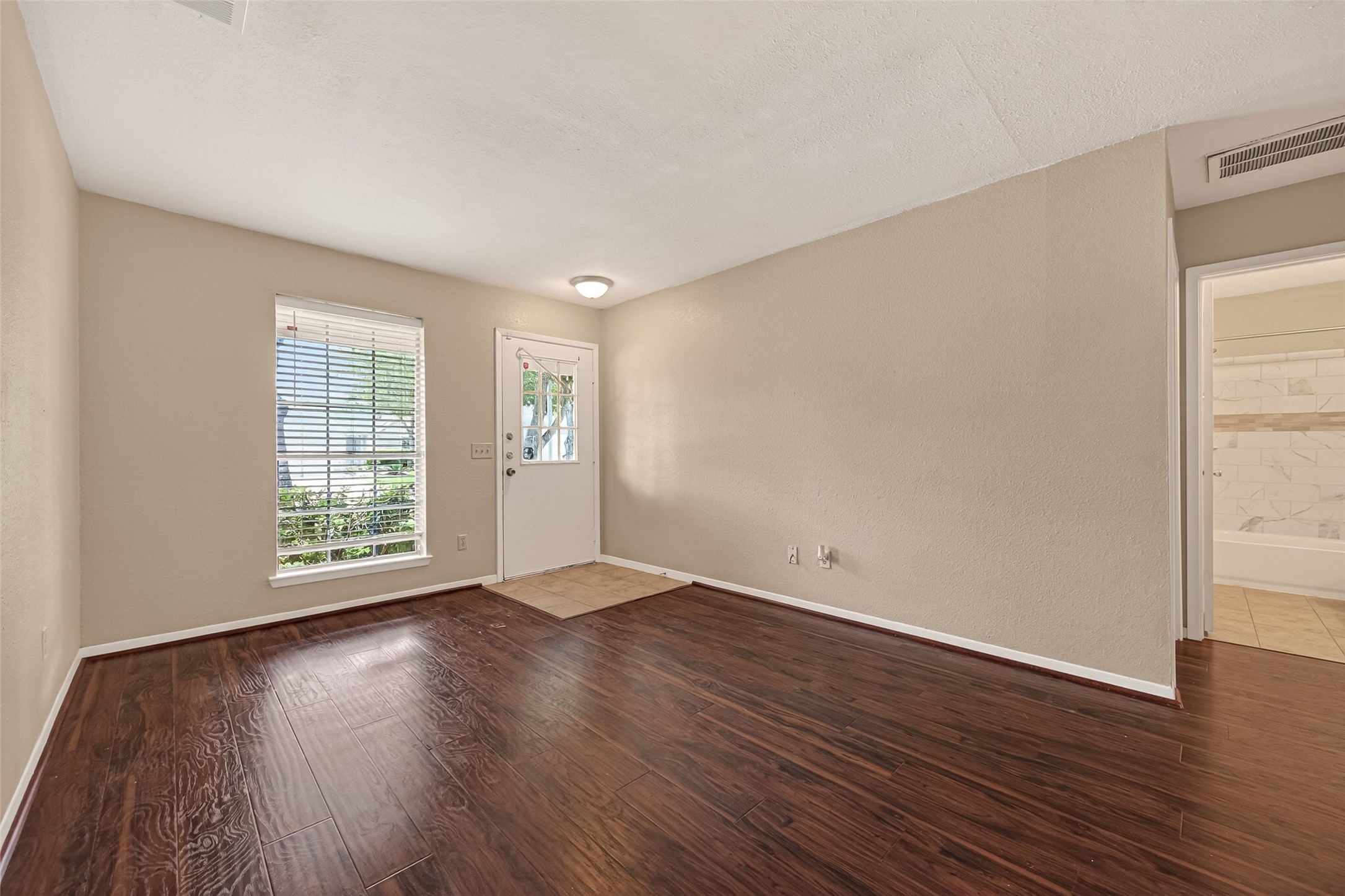 4503 Ranger Run Sugar Land, TX 77479 - Photo 5 of 25