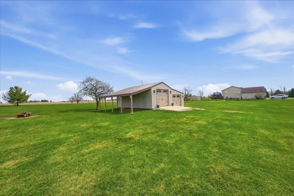 $469,999 | 9197 196th Avenue, Lowell, IN 46356