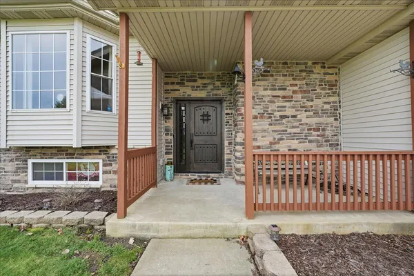 $469,999 | 9197 196th Avenue, Lowell, IN 46356