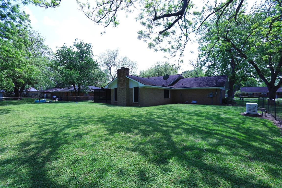 115 Irwin Road West Columbia, TX 77486 - Photo 17 of 18 Back