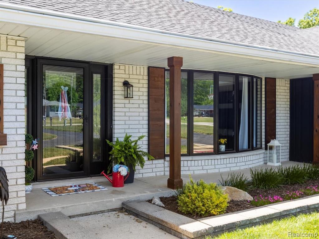 4405 North River Road Fort Gratiot, MI 48059 - Photo 2 of 52