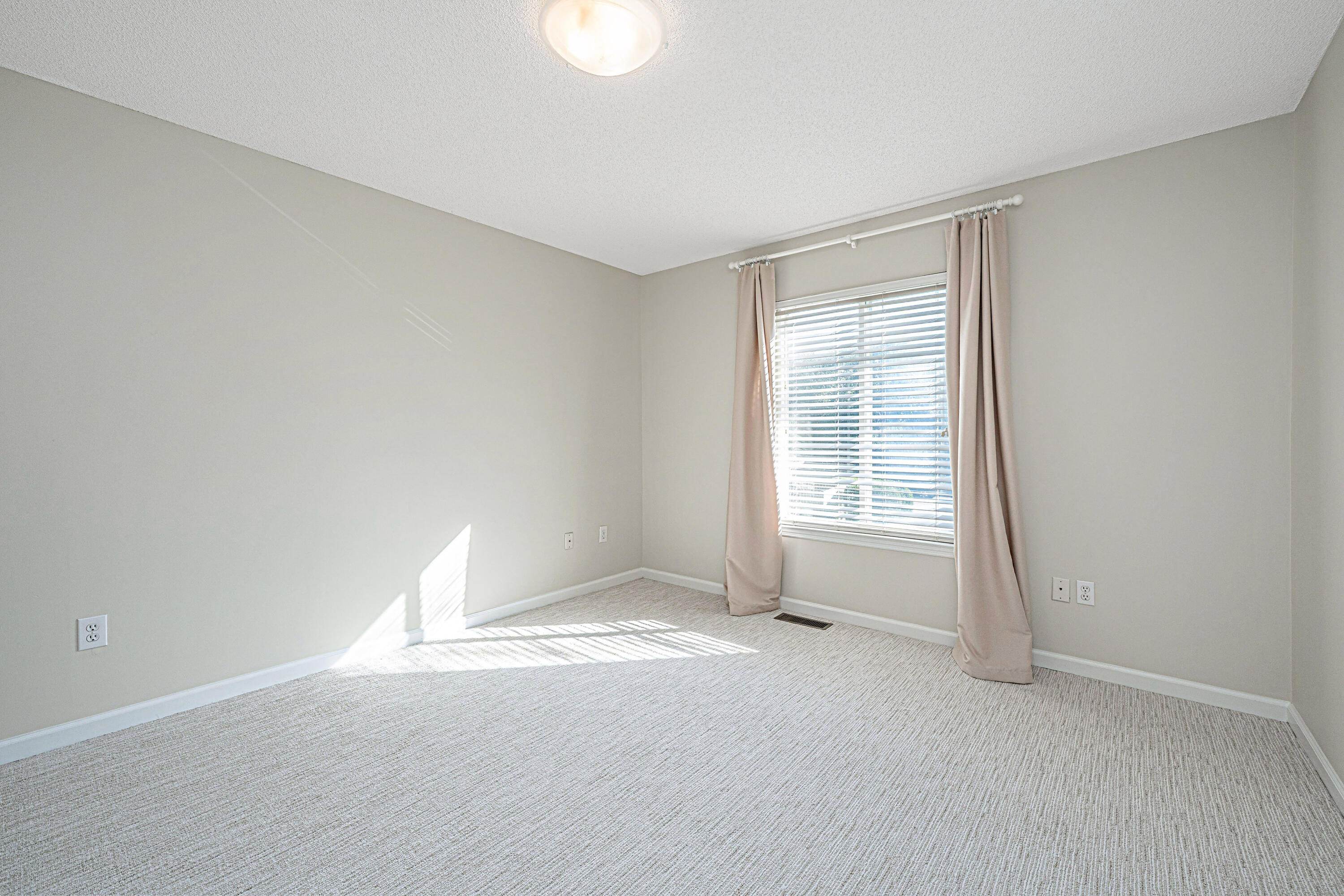 31 Maplecrest Drive Charleston, SC 29412 - Photo 24 of 39 31MaplecrestDr021