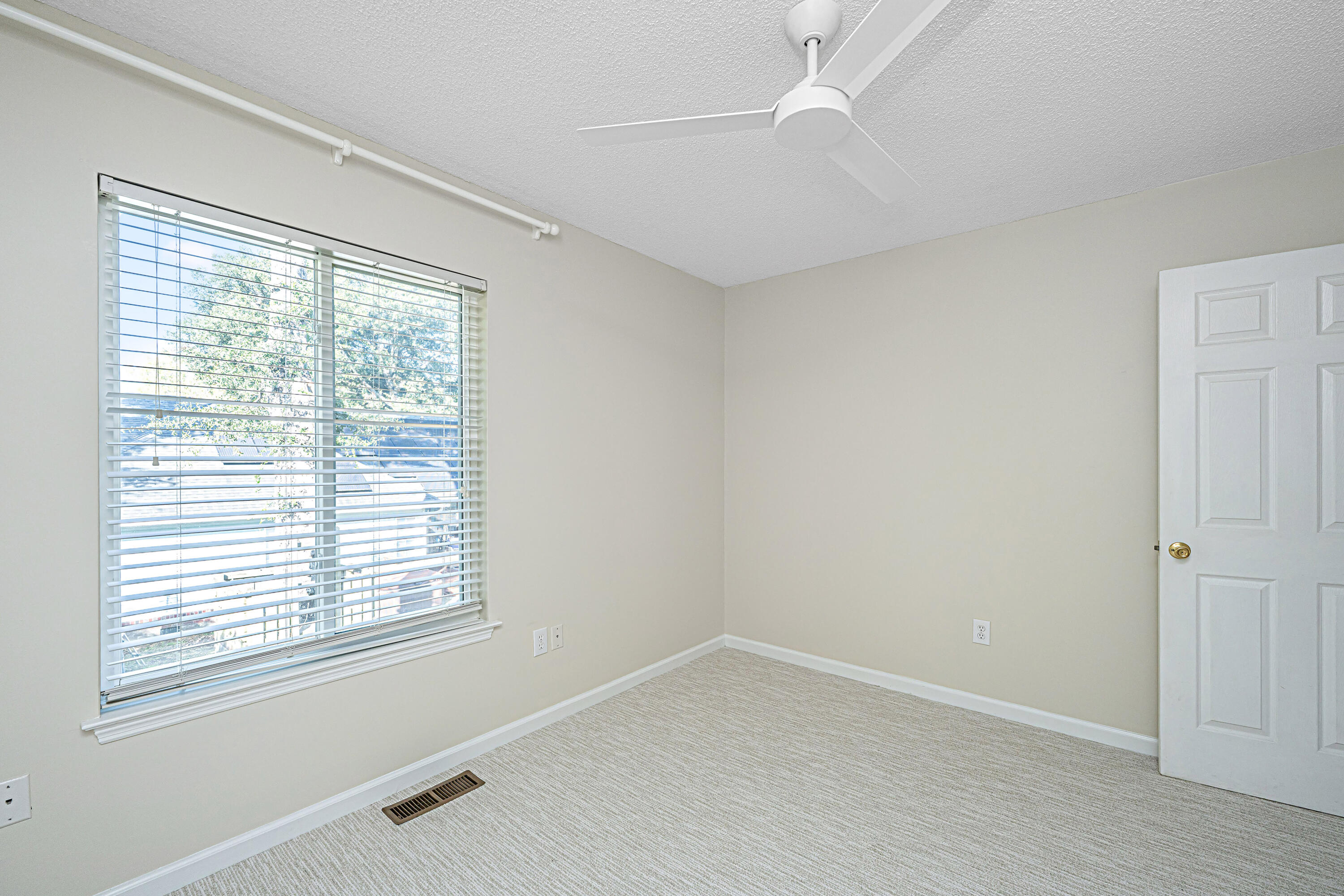 31 Maplecrest Drive Charleston, SC 29412 - Photo 29 of 39 31MaplecrestDr026