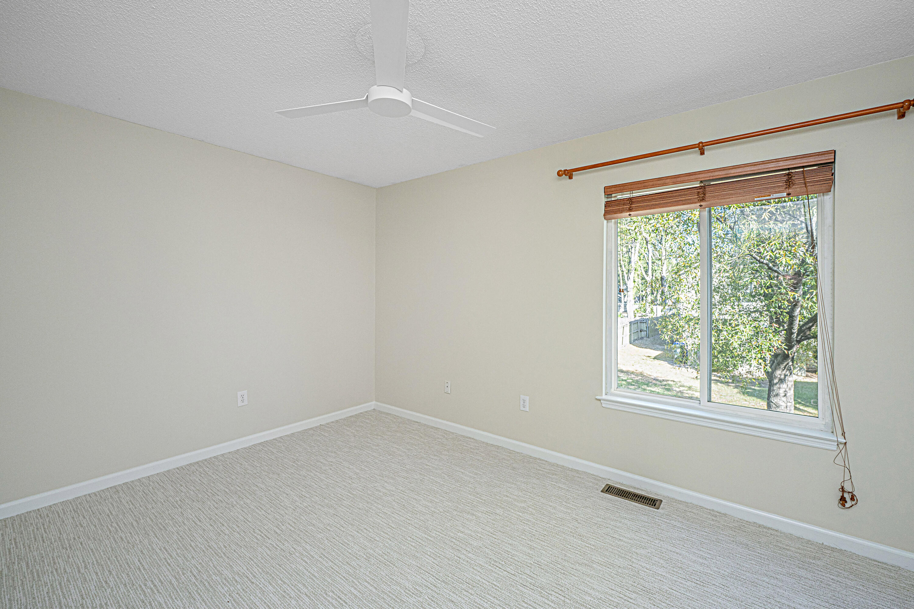 31 Maplecrest Drive Charleston, SC 29412 - Photo 34 of 39 31MaplecrestDr031