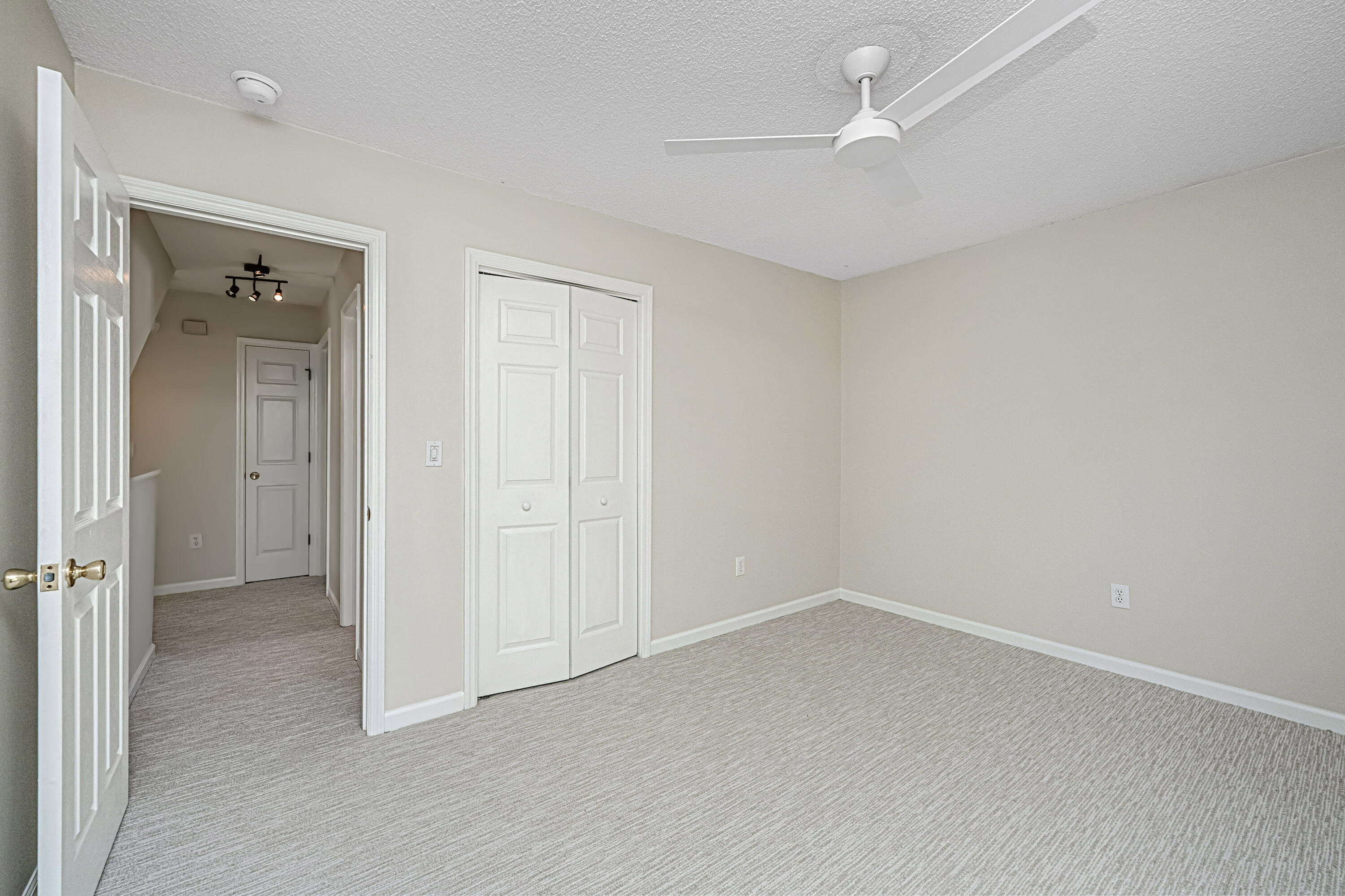 31 Maplecrest Drive Charleston, SC 29412 - Photo 35 of 39 31MaplecrestDr032