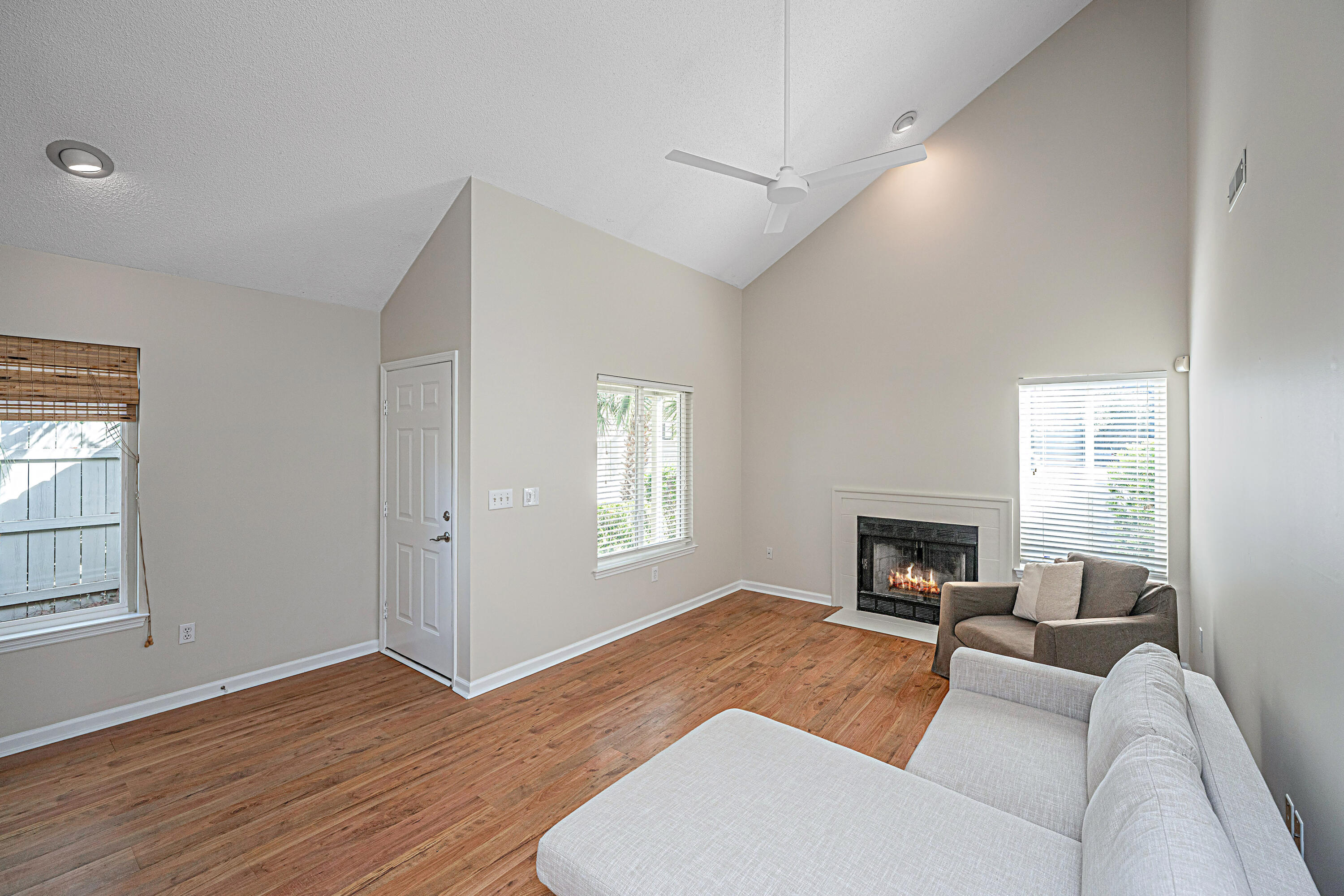 31 Maplecrest Drive Charleston, SC 29412 - Photo 8 of 39 31MaplecrestDr008