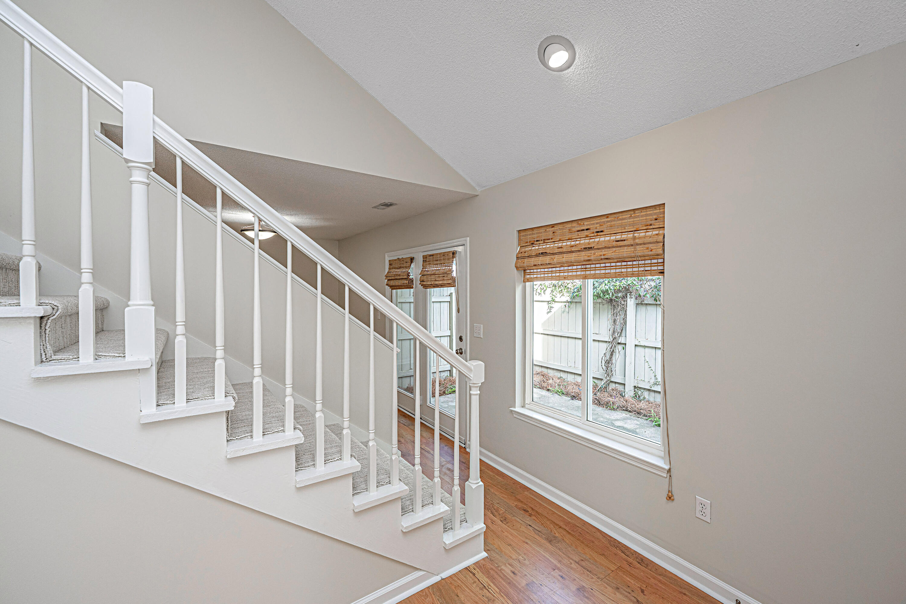 31 Maplecrest Drive Charleston, SC 29412 - Photo 10 of 39 31MaplecrestDr009