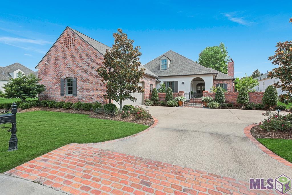 18031 Club View Drive Baton Rouge, LA 70810 - Photo 1 of 42 Gallery Image 1