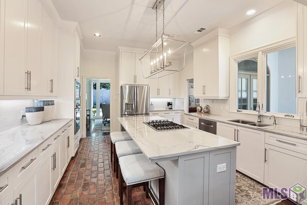 18031 Club View Drive Baton Rouge, LA 70810 - Photo 11 of 42 Gallery Image 11