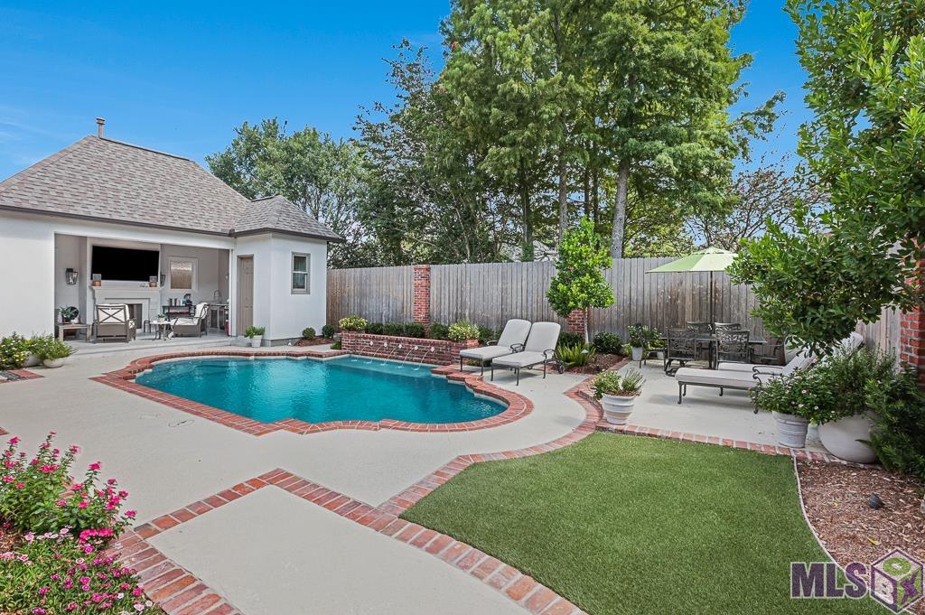 18031 Club View Drive Baton Rouge, LA 70810 - Photo 26 of 42 Backyard