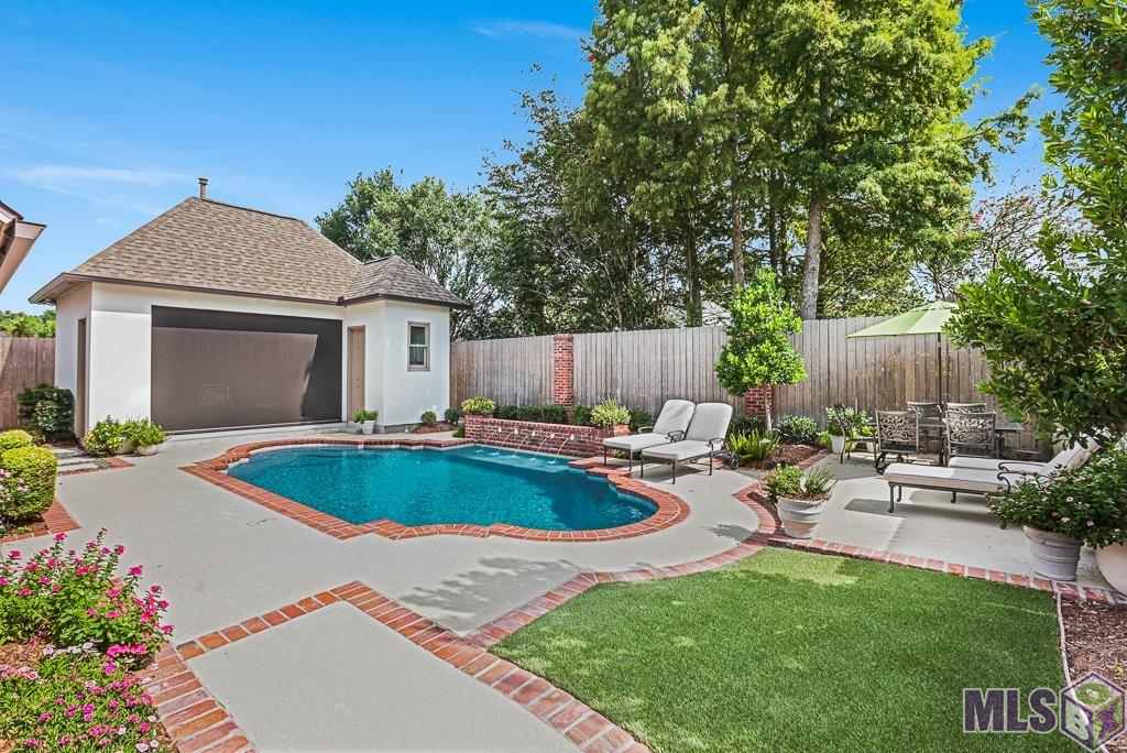 18031 Club View Drive Baton Rouge, LA 70810 - Photo 4 of 42 Gallery Image 4