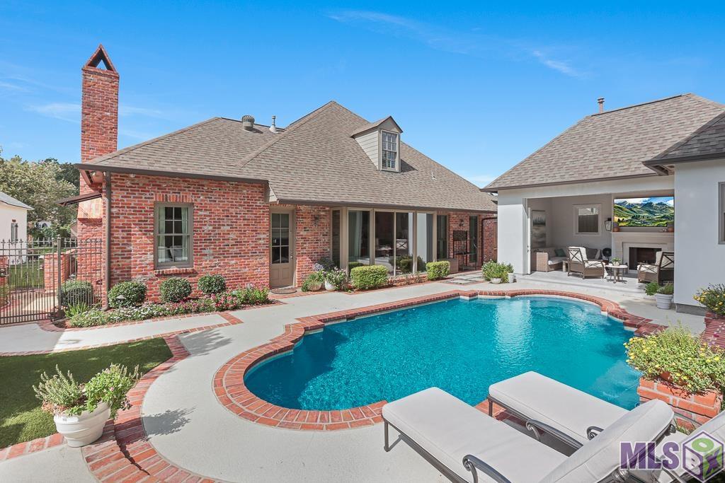 18031 Club View Drive Baton Rouge, LA 70810 - Photo 6 of 42 Gallery Image 6