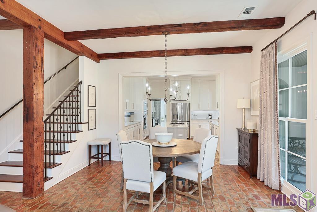 18031 Club View Drive Baton Rouge, LA 70810 - Photo 9 of 42 Breakfast Area