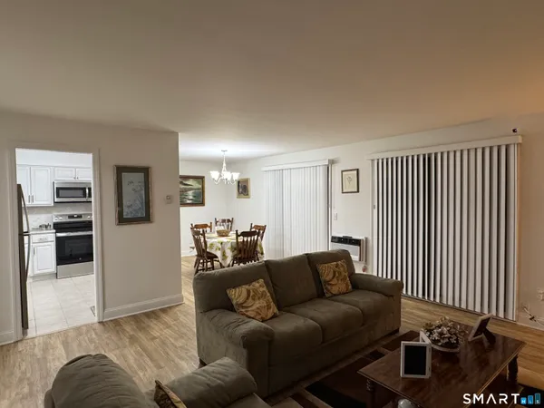 $3,000 | 22 Radio Place, Unit 5, Stamford, CT 06906