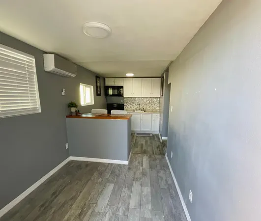 $1,100 | 3720 West Mauna Loa Lane, Unit STUDIO, Phoenix, AZ 85053