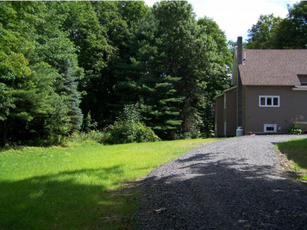 165 Websterville Road Barre Town, VT 05641 - Photo 4 of 36